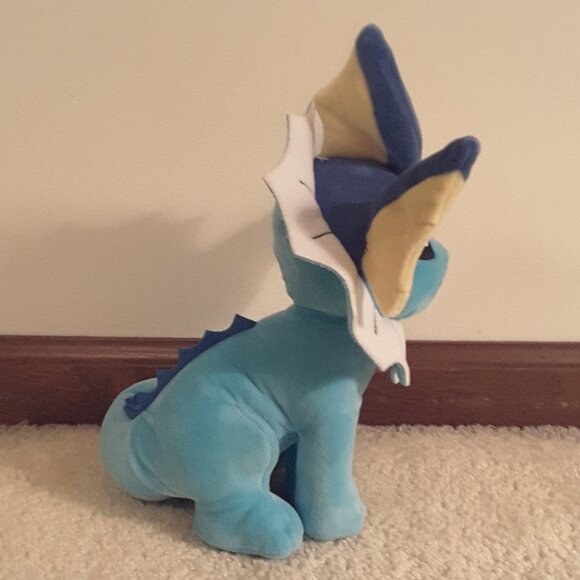 Vaporeon Official Pokemon Plush NwoT Brand new! 11" - Picture 4 of 6
